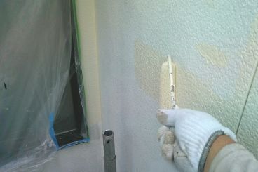 神奈川県横浜市都筑区 C様邸 【関西ペイント】外壁塗装の中塗り工程 神奈川県横浜市都筑区 C様邸 【関西ペイント】外壁塗装の中塗り工程