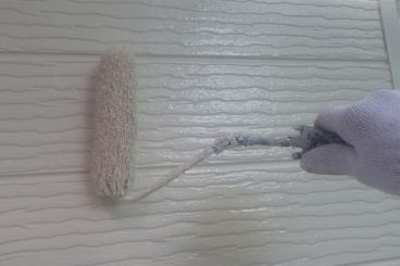 神奈川県横浜市緑区 S様邸 【関西ペイント】外壁塗装の上塗り工程