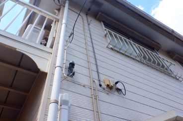 神奈川県横浜市緑区 S様邸 【関西ペイント】外壁塗装の初期工程:高圧洗浄による汚れ除去