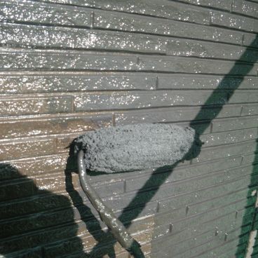 神奈川県横浜市中区 T様邸 外壁塗装の上塗り工程