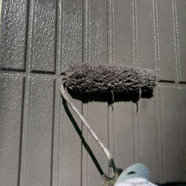 アクセント外壁塗装の上塗り｜横浜市緑区 T様邸