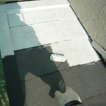 アクセント外壁塗装の下塗り｜藤沢市 T様邸