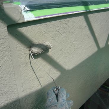 アクセント外壁塗装の上塗り|横浜市青葉区 I様邸 アクセント外壁塗装の上塗り|横浜市青葉区 I様邸